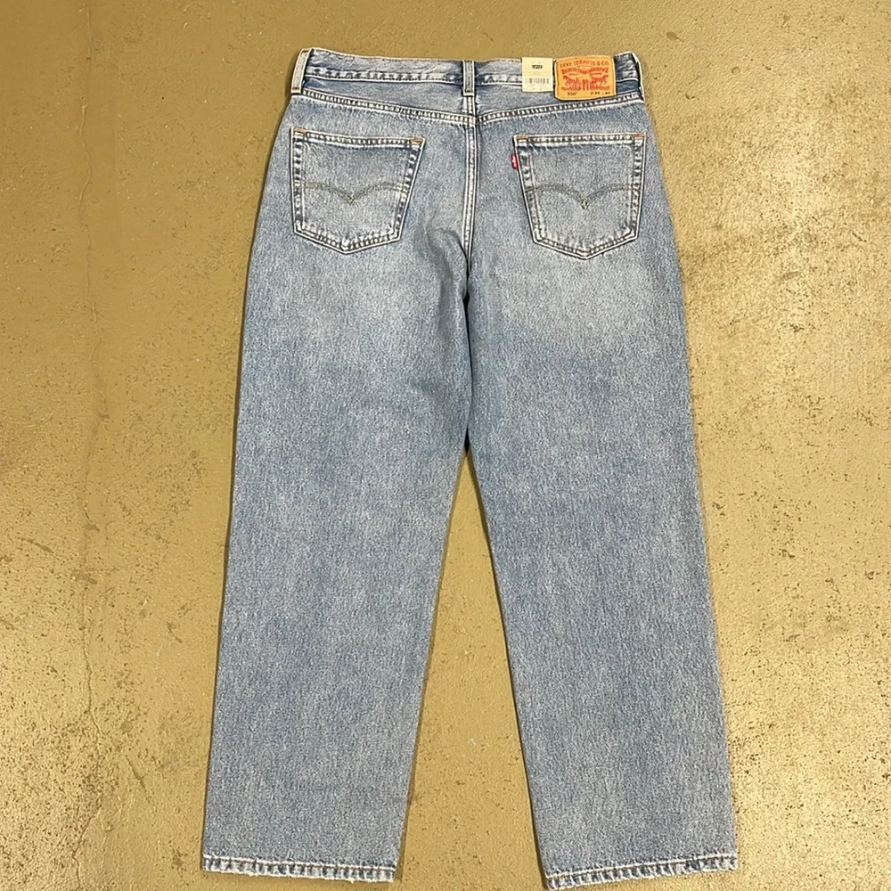 Levi’s 550 RELAXED Light Wash Distressed Jeans NWT 34/30